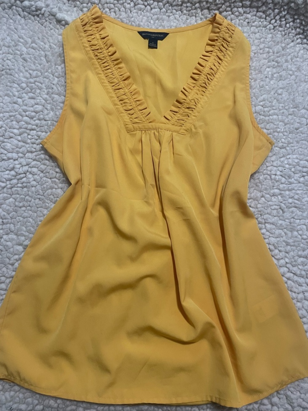 Banana Republic Yellow V-Neck Sleeveless Ruffle Trim Camisole